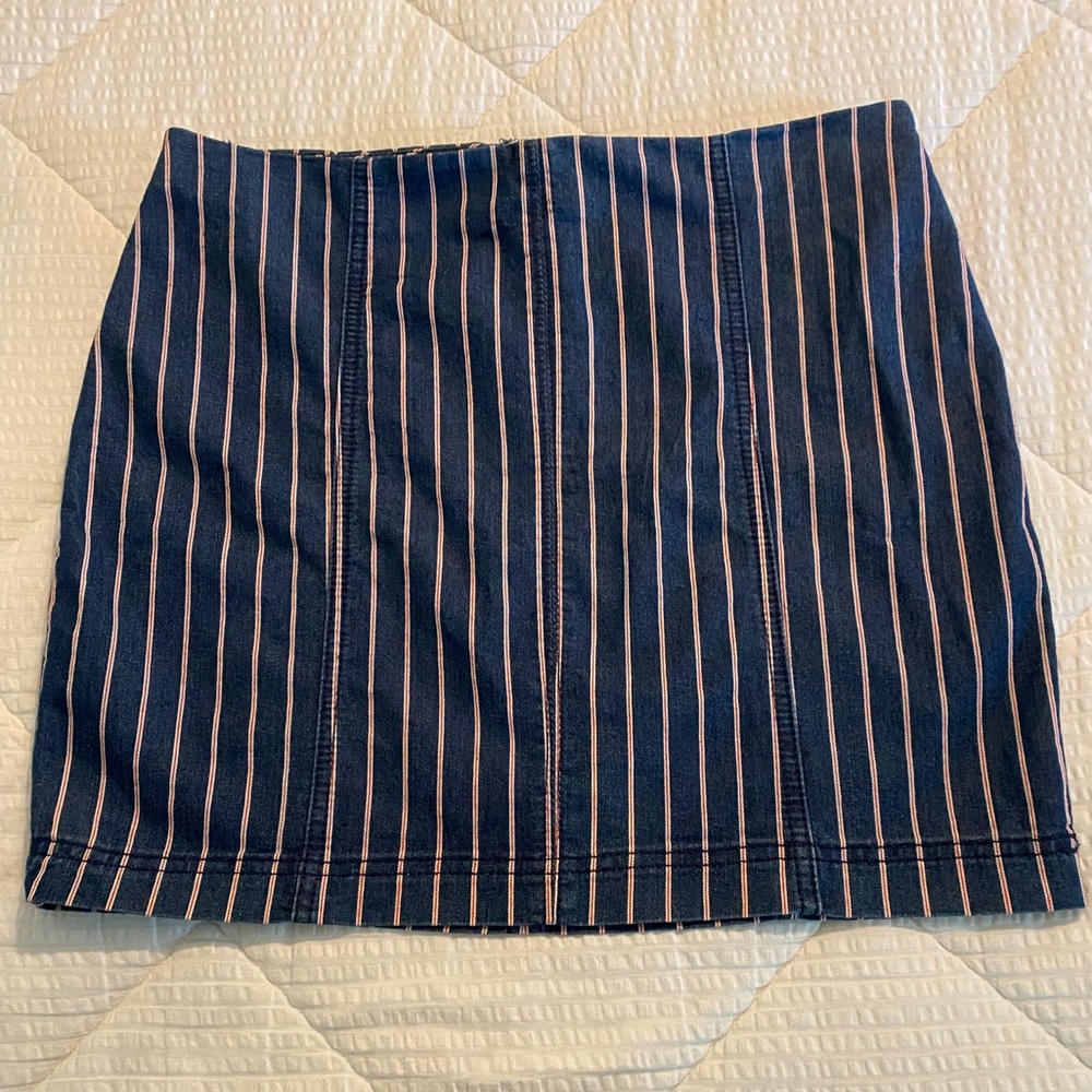 Others Follow Red & White Lexi Striped
Denim Mini Skirt L Large - Picture 4 of 11